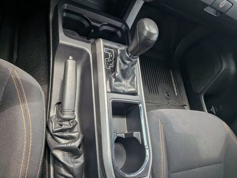 Used 2019 Toyota Tacoma SR5 RWD image 23