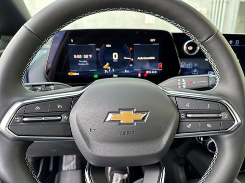 New 2026 Chevrolet Equinox EV LT image 22