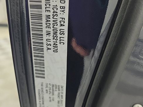 Used 2022 Jeep Grand Wagoneer Series III image 11