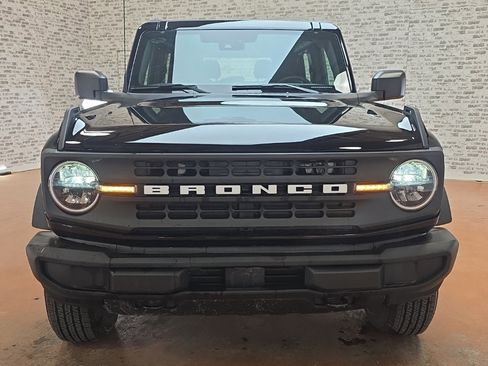 Used 2025 Ford Bronco 2-Door image 2