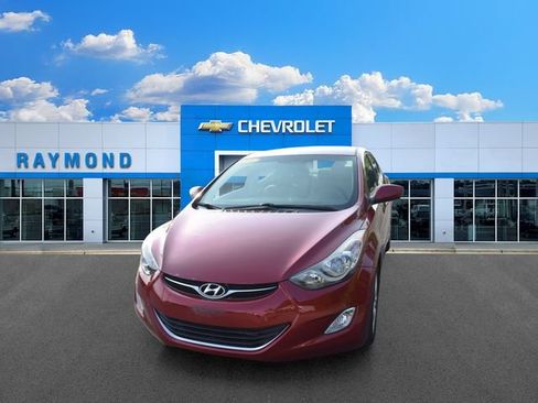 Used 2013 Hyundai Elantra GLS w/ Preferred Pkg FWD image 7