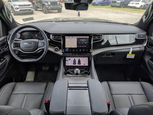 New 2026 Jeep Grand Wagoneer Summit w/ Premium Group III AWD/4WD image 17