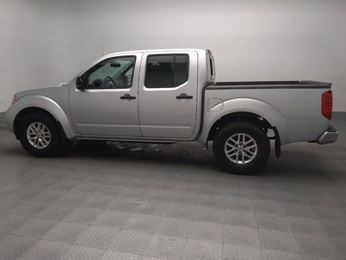 Used 2019 Nissan Frontier SV w/ Value Truck Package RWD image 3