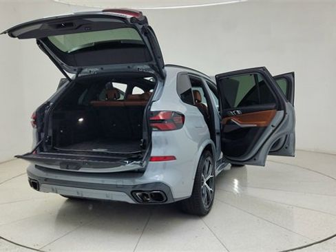 Used 2024 BMW X5 M60i image 75