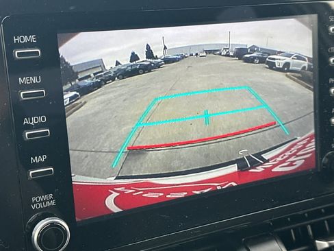Used 2019 Toyota C-HR LE FWD image 21