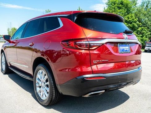 Used 2020 Buick Enclave Essence w/ LPO, Luxury Package AWD/4WD image 8