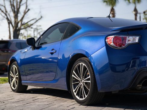 Used 2013 Scion FR-S RWD image 9