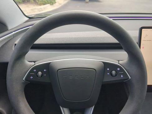 Used 2024 Tesla Model 3 Standard Range RWD image 29