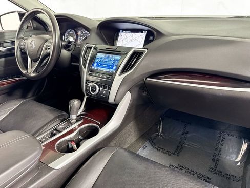 Used 2017 Acura TLX w/ Technology Package FWD image 34