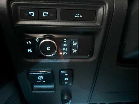 Used 2022 Ford F150 Platinum w/ Equipment Group 701A High AWD/4WD image 16