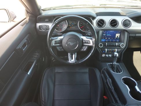 Used 2023 Ford Mustang Convertible RWD image 18