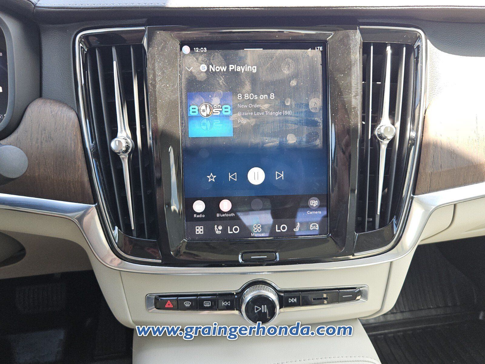 Used 2022 Volvo S90 B6 Inscription w/ Advanced Package AWD/4WD image 15