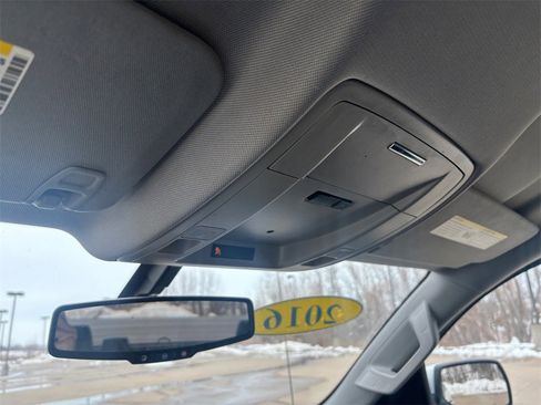 Used 2016 Chevrolet Silverado 1500 LT image 31