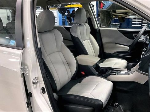 Used 2023 Subaru Forester AWD/4WD image 7