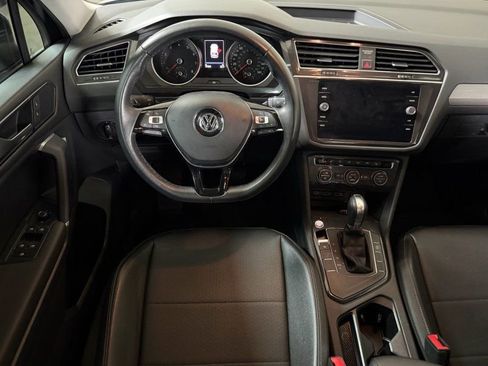 Used 2018 Volkswagen Tiguan SE FWD image 21