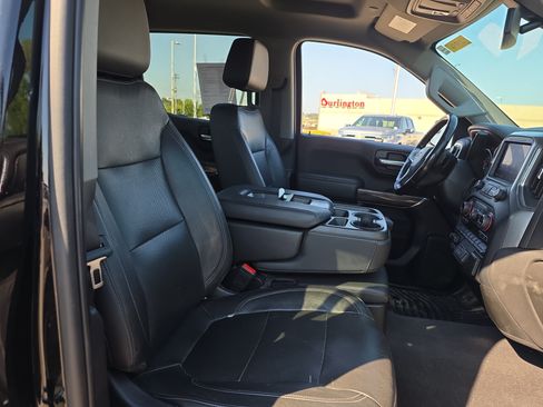 Used 2020 Chevrolet Silverado 1500 LTZ AWD/4WD image 9