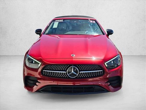 Used 2023 Mercedes-Benz E 450 Cabriolet image 2