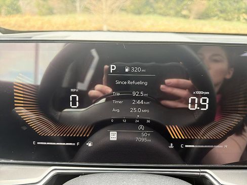 Used 2025 Kia Sorento EX image 14