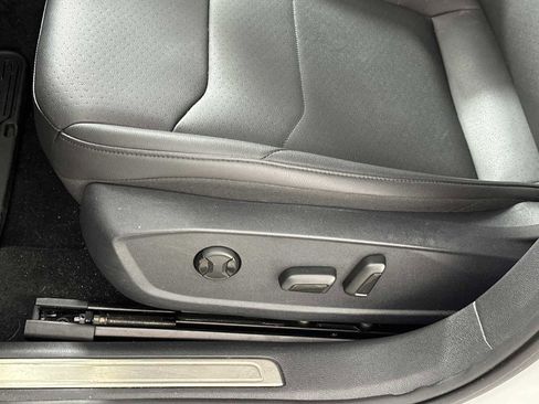 Used 2022 Volkswagen Arteon SE image 11