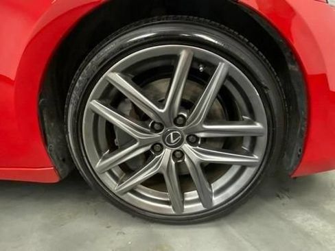 Used 2019 Lexus IS 300 AWD image 12