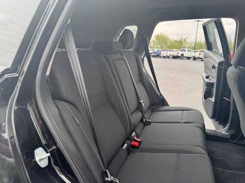 Used 2024 Nissan Rogue S AWD/4WD image 32