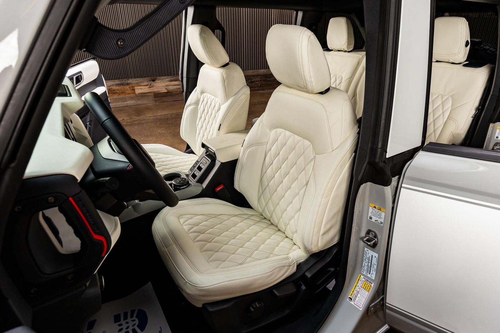 Used 2026 Ford Bronco Heritage Edition AWD/4WD image 28