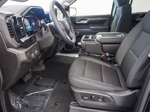 New 2026 Chevrolet Silverado 1500 LT image 19