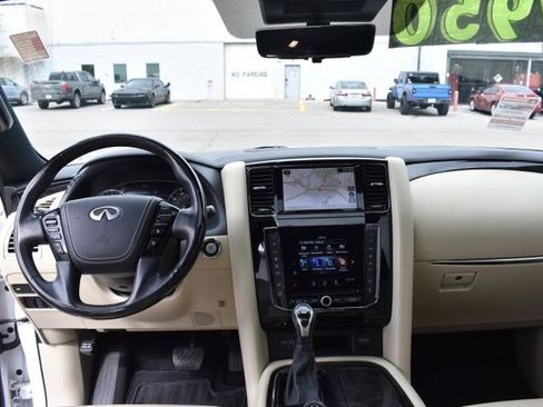 Used 2021 INFINITI QX80 Sensory w/ All-Season Package image 32