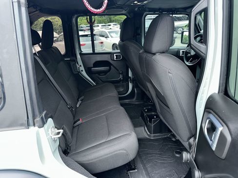 Used 2023 Jeep Wrangler Unlimited Sport AWD/4WD image 26