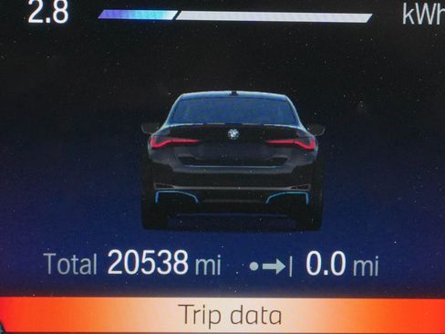 Certified 2023 BMW i4 eDrive40 RWD image 18