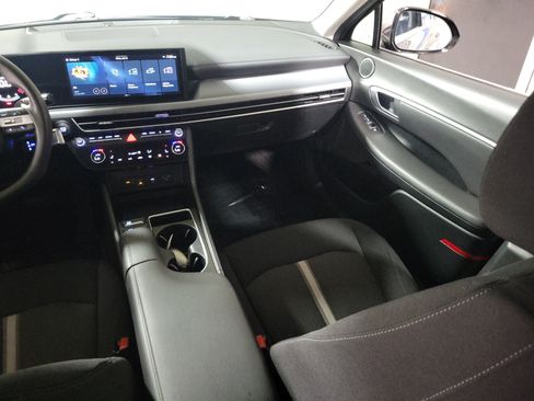 Used 2024 Hyundai Sonata SEL FWD image 13