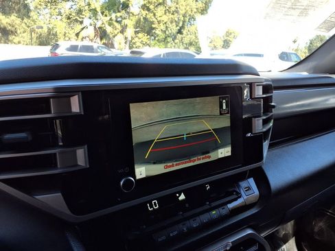 Certified 2025 Toyota Tundra SR5 w/ SR5 Convenience Package AWD/4WD image 9