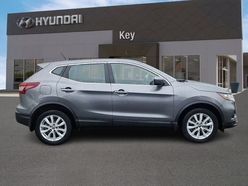 Used 2020 Nissan Rogue Sport S w/ Appearance Package image 3