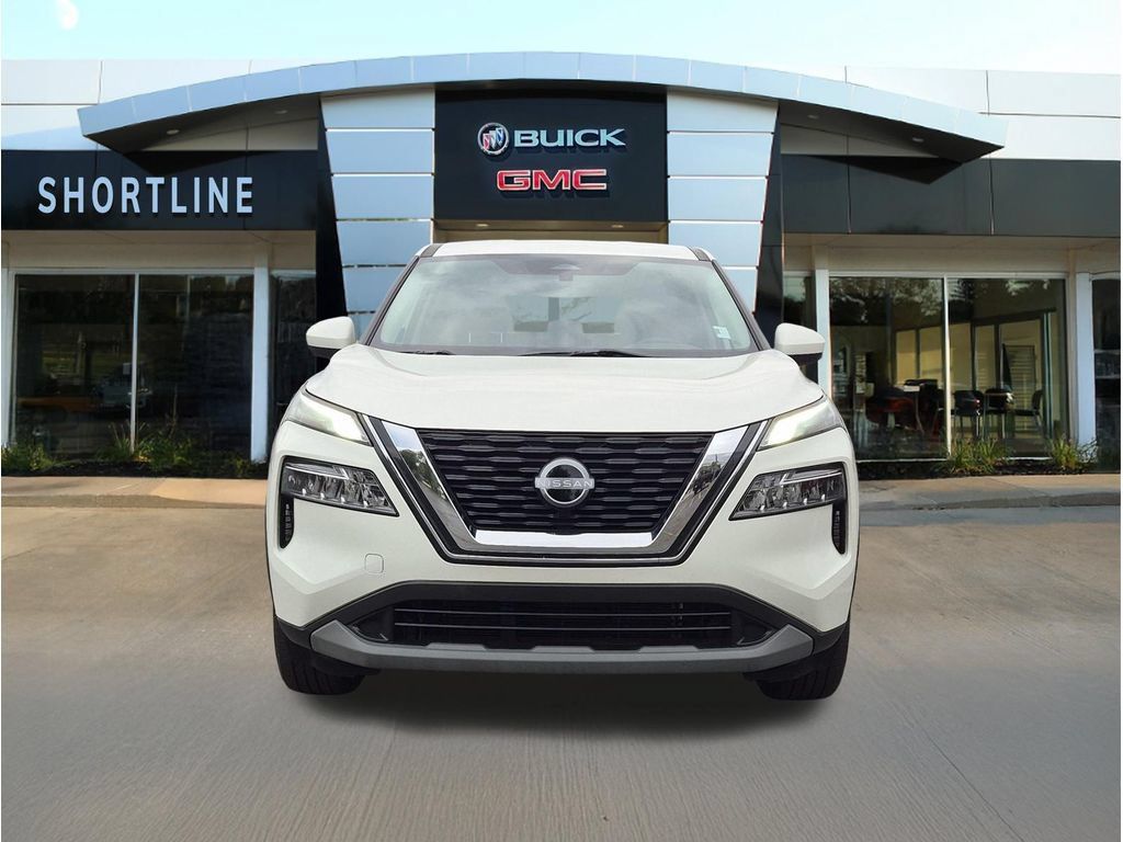 Used 2023 Nissan Rogue SV AWD/4WD image 8