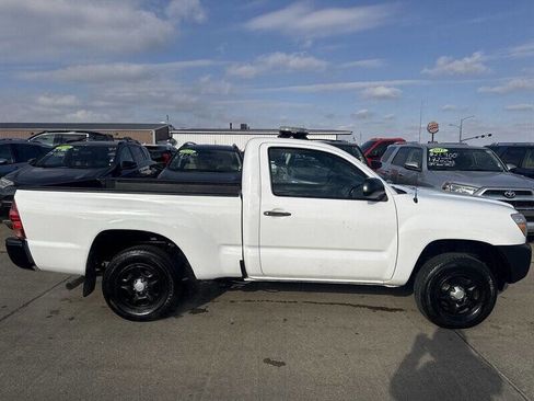 Used 2014 Toyota Tacoma 2WD Regular Cab image 9