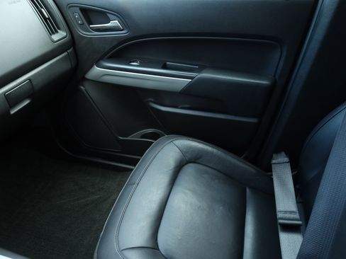 Used 2018 Chevrolet Colorado ZR2 image 13