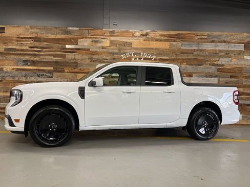 Used 2025 Ford Maverick Lobo image 19