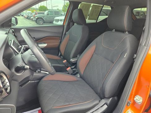 Used 2020 Nissan Kicks SR FWD image 14