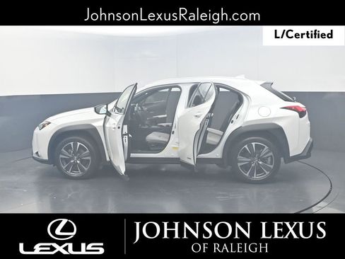 Certified 2022 Lexus UX 250h w/ Accessory Package (Z2) image 26