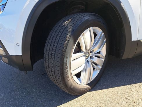 Used 2018 Volkswagen Atlas SEL Premium image 36