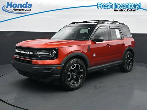 Used 2022 Ford Bronco Sport Outer Banks w/ Tech Package AWD/4WD image 4
