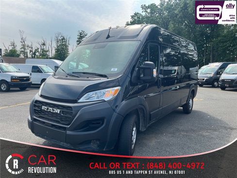 Used 2023 RAM ProMaster 2500 FWD image 3