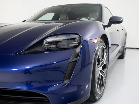 Certified 2022 Porsche Taycan image 14