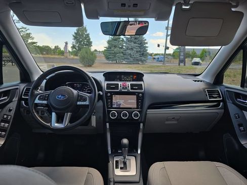 Used 2018 Subaru Forester 2.5i Limited AWD/4WD image 16
