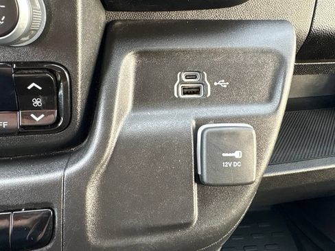 Used 2024 RAM ProMaster 2500 w/ Convenience Group FWD image 23