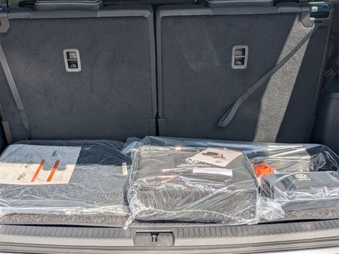 New 2025 Volkswagen Atlas SEL image 31