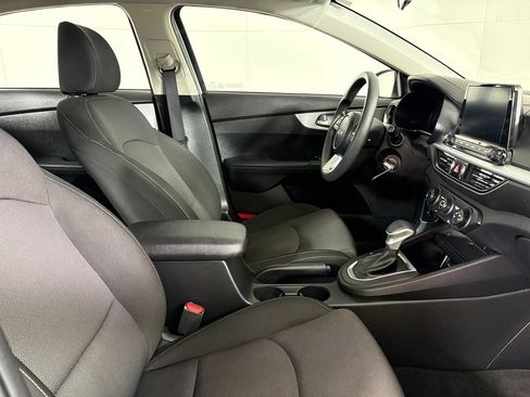 Used 2024 Kia Forte LXS FWD image 14