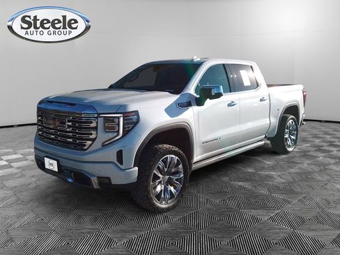 Used 2024 GMC Sierra 1500 Denali w/ Denali Reserve Package image 1