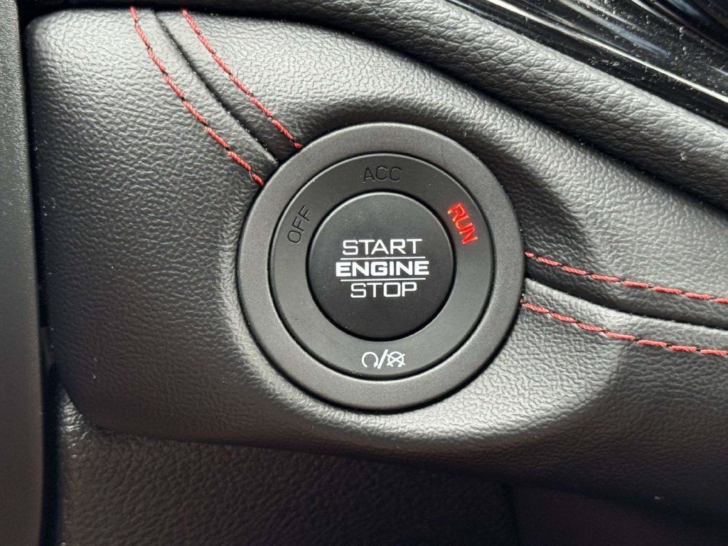 Used 2025 Dodge Durango GT AWD/4WD image 20