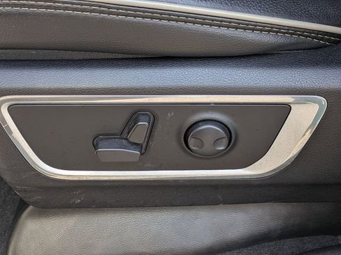 Used 2023 RAM 1500 Laramie image 21